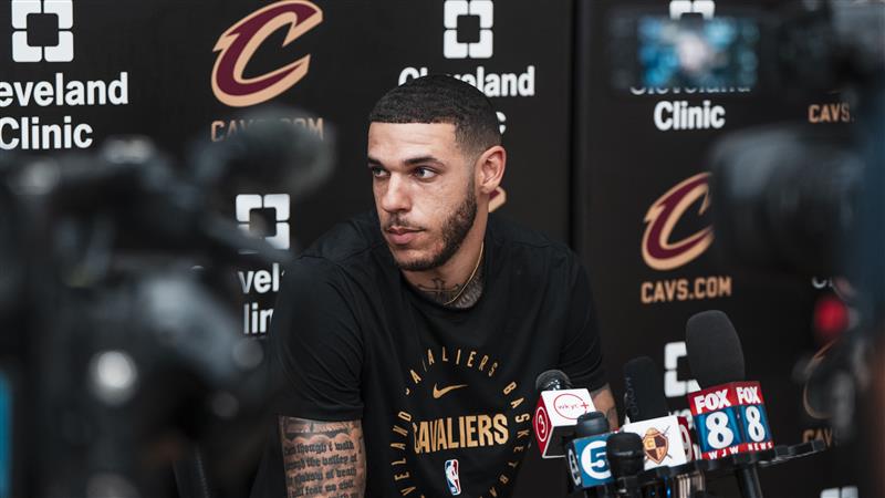 Lonzo Ball Addresses the Media