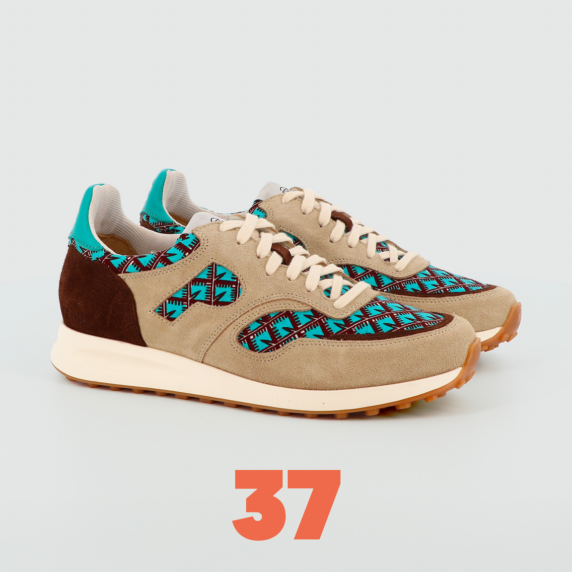 Baskets pointure 37