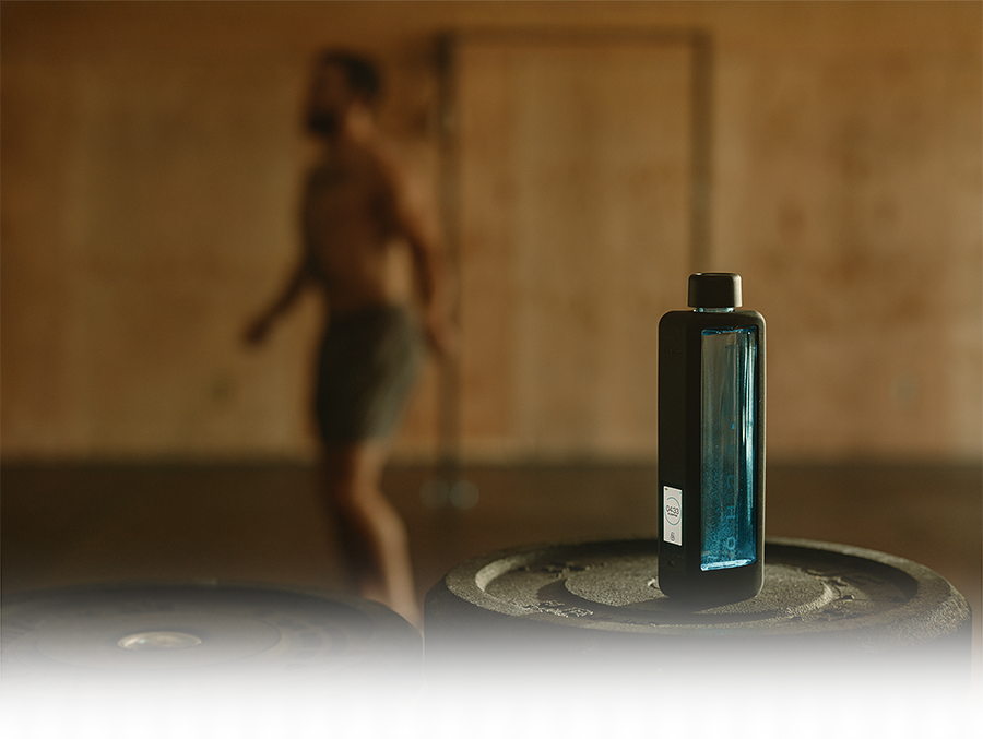 A man exercising with an Echo Flask