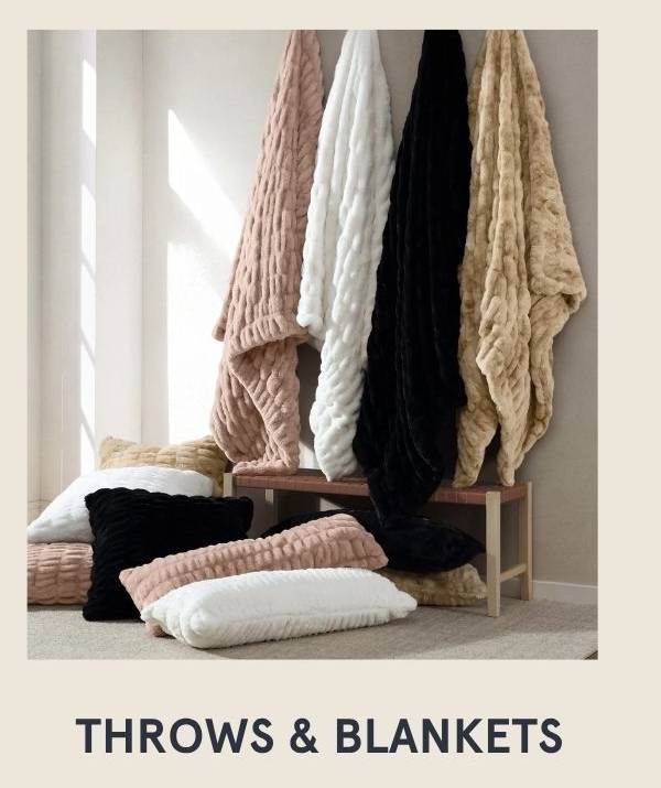 THROWS & BLANKETS
