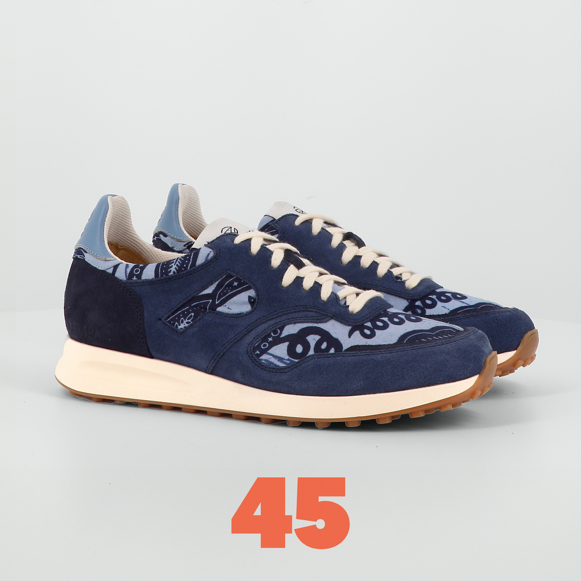 Baskets pointure 45