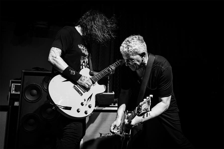FOO FIGHTERS TAKE COVER TOUR 2026