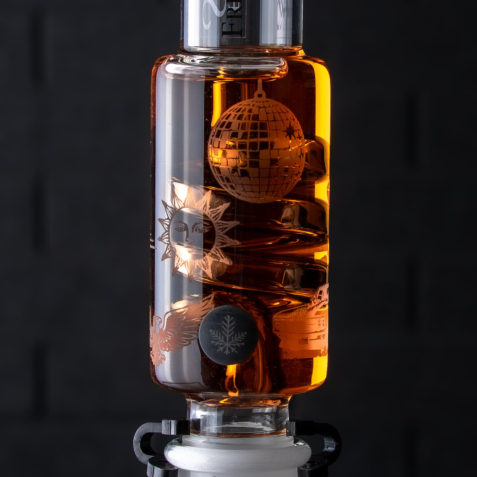 Amber Drop 3 glycerin chamber with engraved retro icons