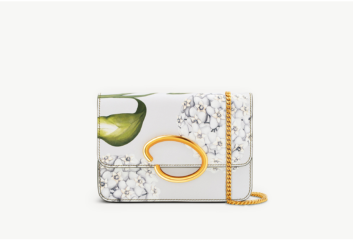 Porcelain Flower-Printed O Pochette