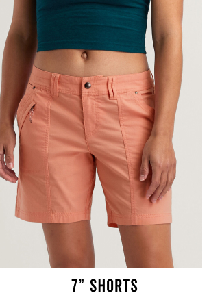 Shop Big B Shorts 7 >