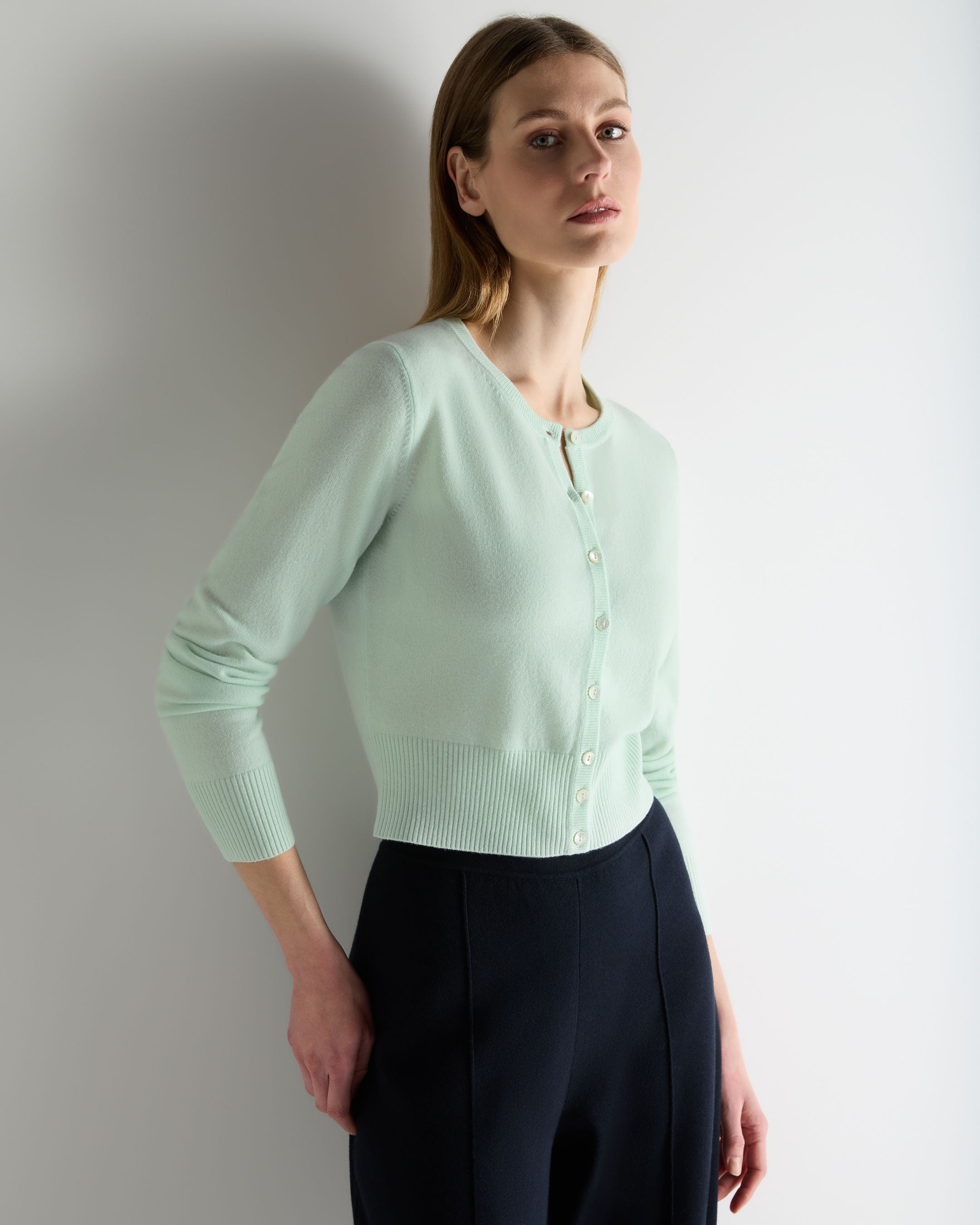 Image of Women's Ivy Cropped Cashmere Cardigan Mint Green