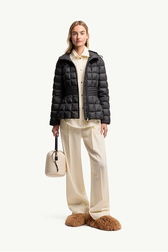 Engoulevent Square Quilted Hooded Short Down Jacket