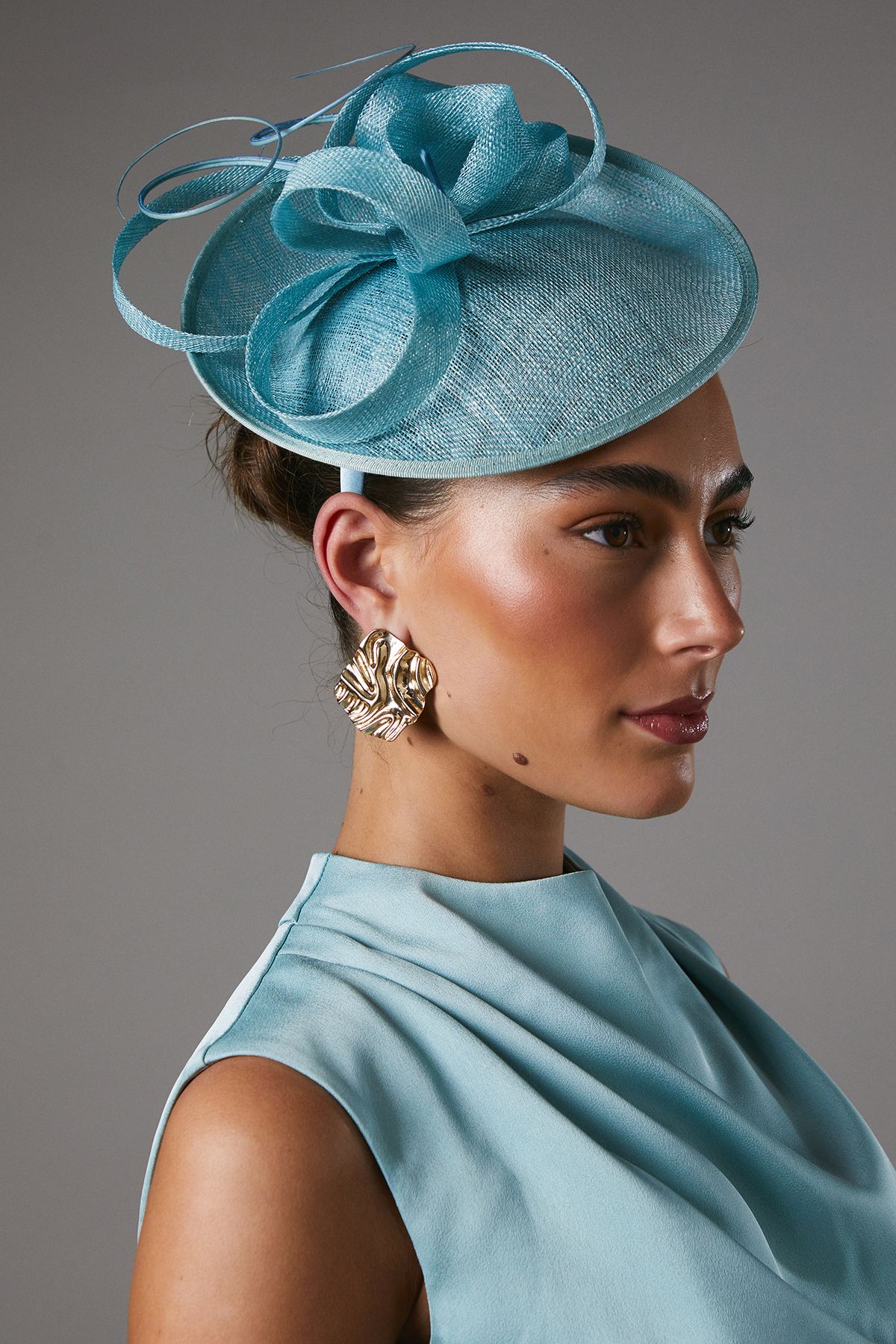 Side Facing Structured Fascinator