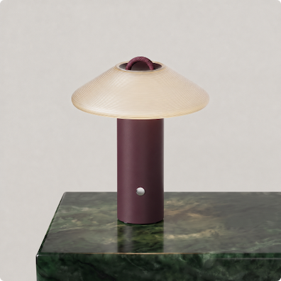 Eave Slim Wireless Table Light