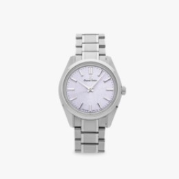 A Ladies’ Bulova Surveyor watch.