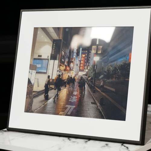 Color E Ink Works for Books, But the Aura Ink Shows It Isn’t Ready for Digital Photo Frames