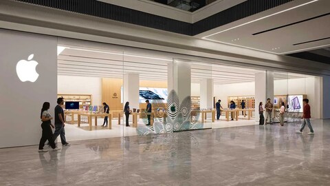 Apple Quietly Started Selling Some Neat New iPhone Accessories