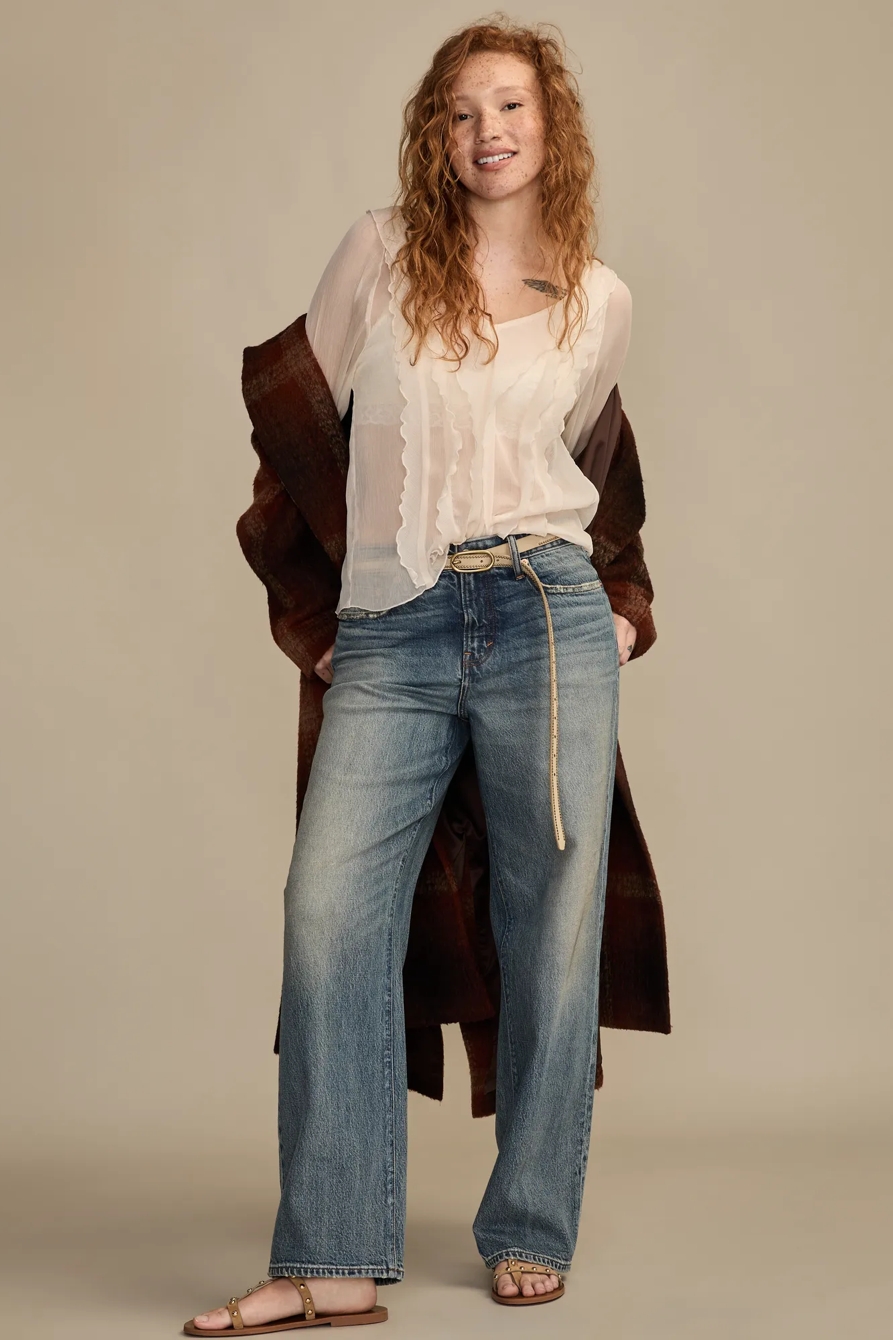 Image of Lucky Brand Mid Rise Curvy Baggy - Women's Jeans Denim Pants in Blue Chic Wash