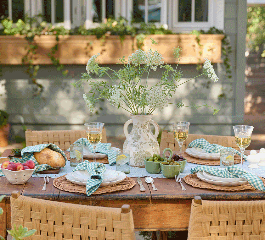 SHOP SUMMER TABLE