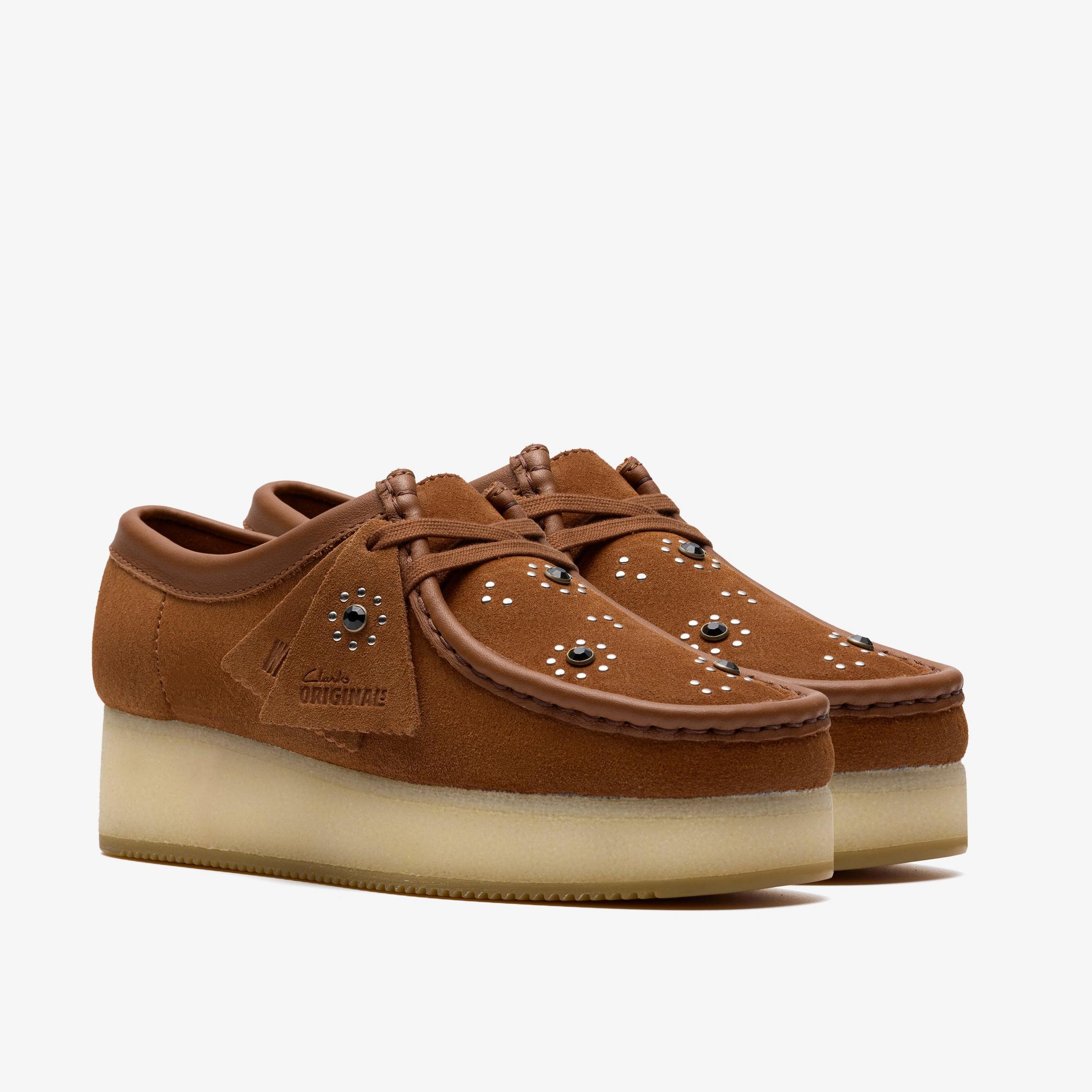 Shop Wallacraft Bee Brown/Orange Suede