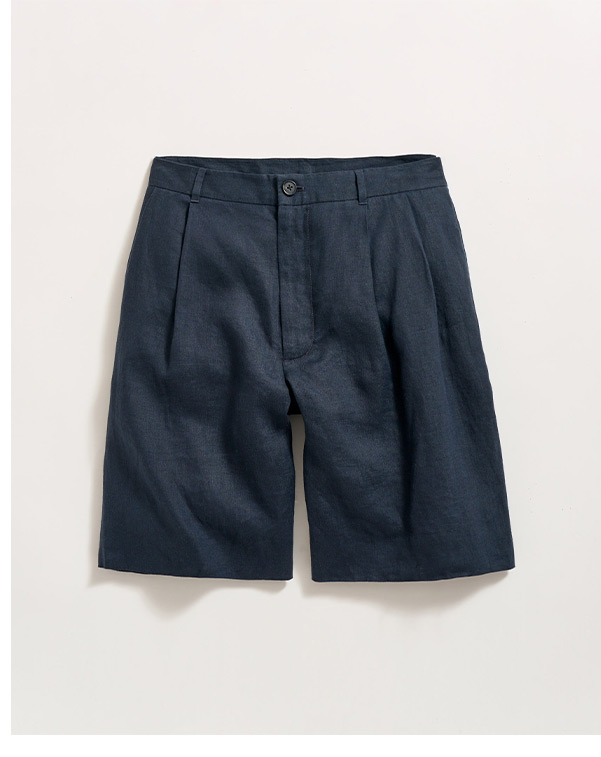 Double Pleated Short