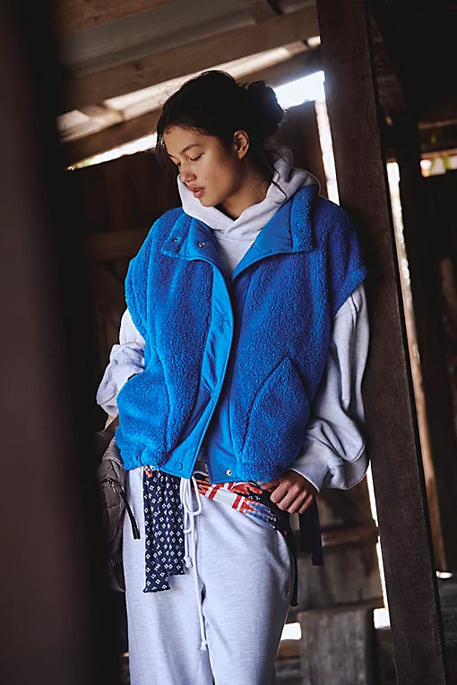 Scout It Out Fleece Vest3