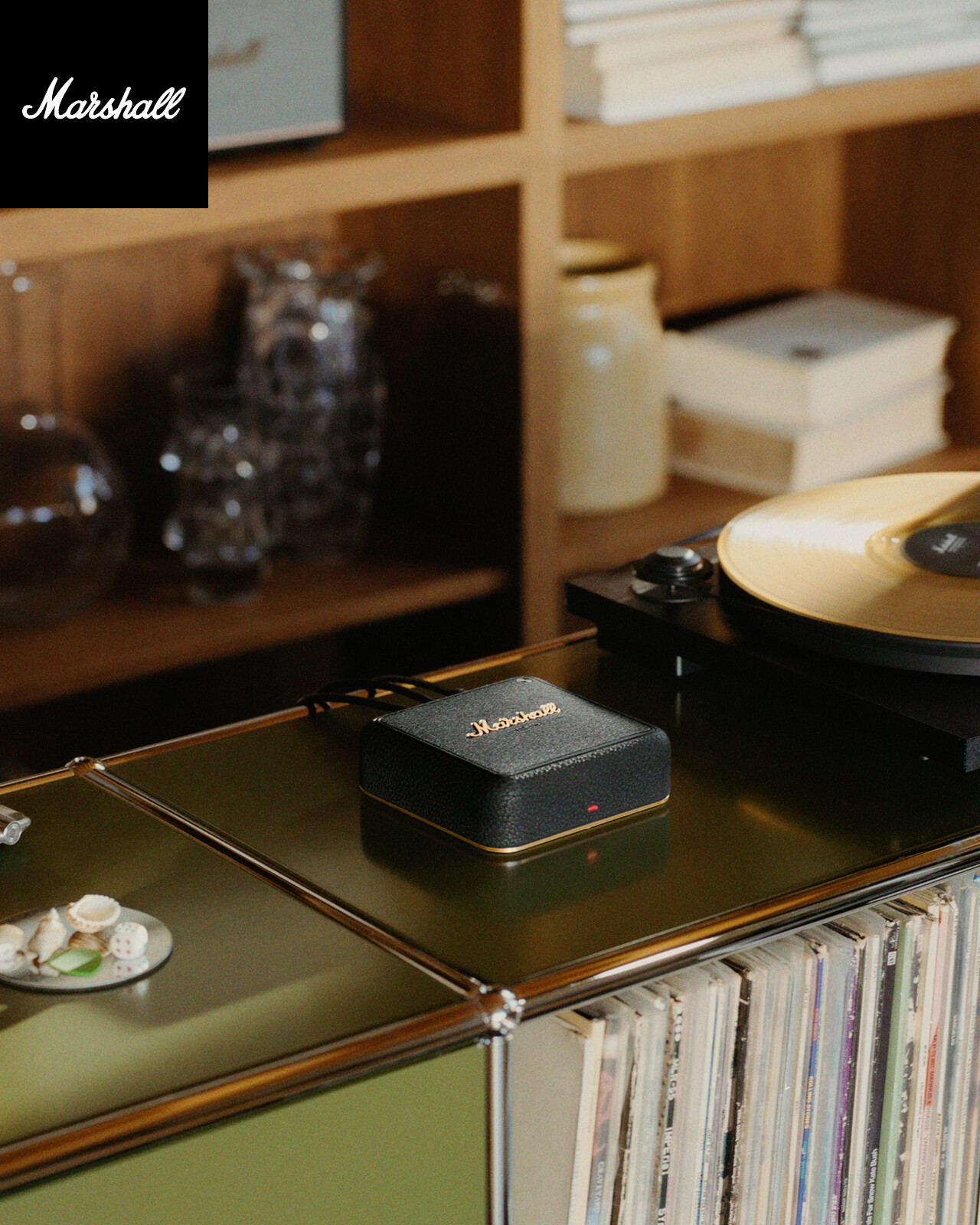 Connected speakers, continuous sound