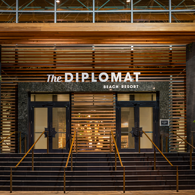 Signia by Hilton Diplomat Beach Resort