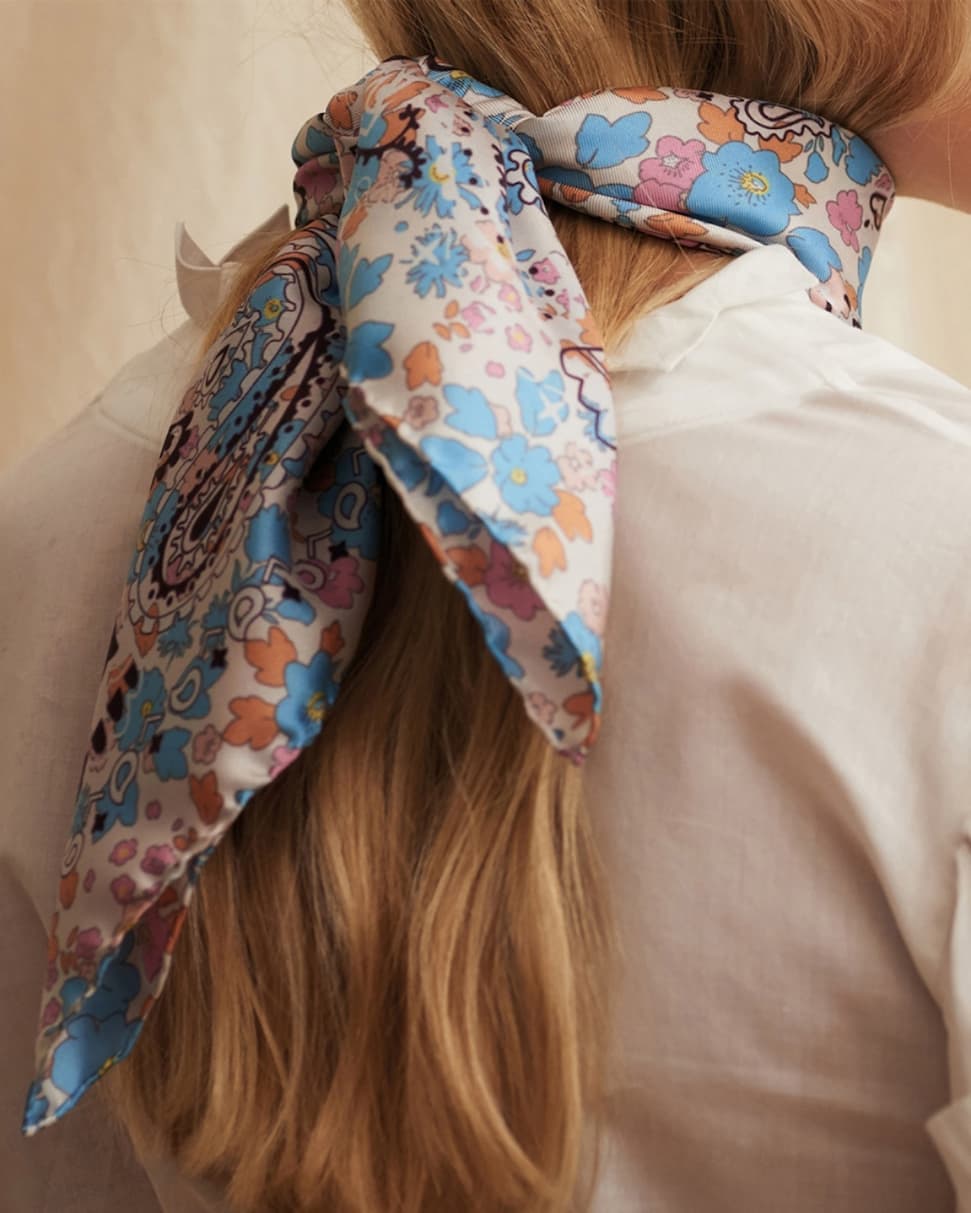 JANECARR Instagram - Pixie Petit Foulard