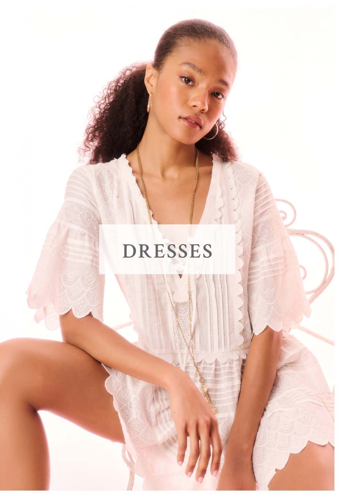 <DRESSES>