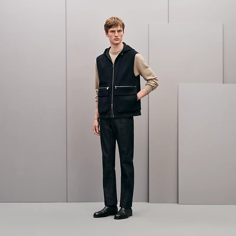 Image of the Reversible hooded vest