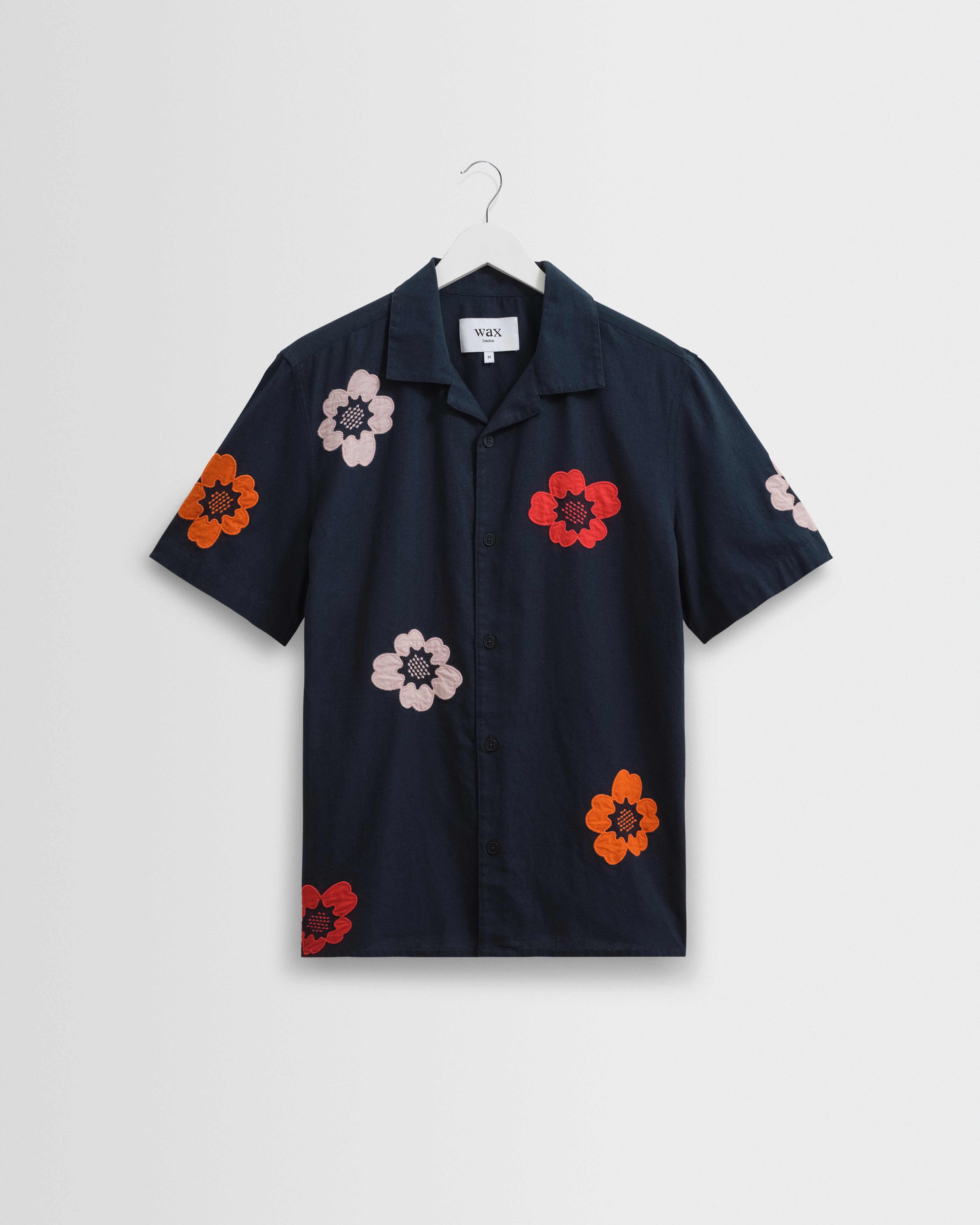 Image of Didcot - Navy Floral Applique Short-Sleeve Shirt