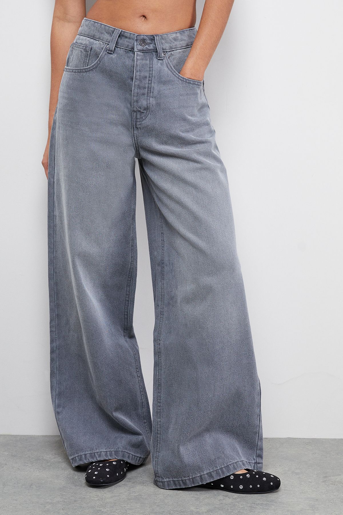 Grey Straight Leg Jean