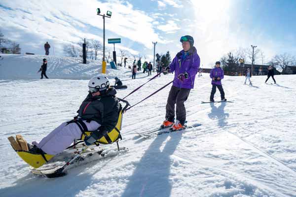 UVA community members help people with disabilities hit the slopes