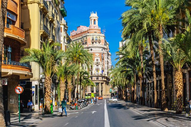 Wander the streets of Valencia
