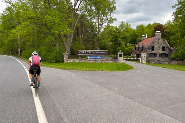 UVA grad student bikes from Montreal to NYC, making friends along the way
