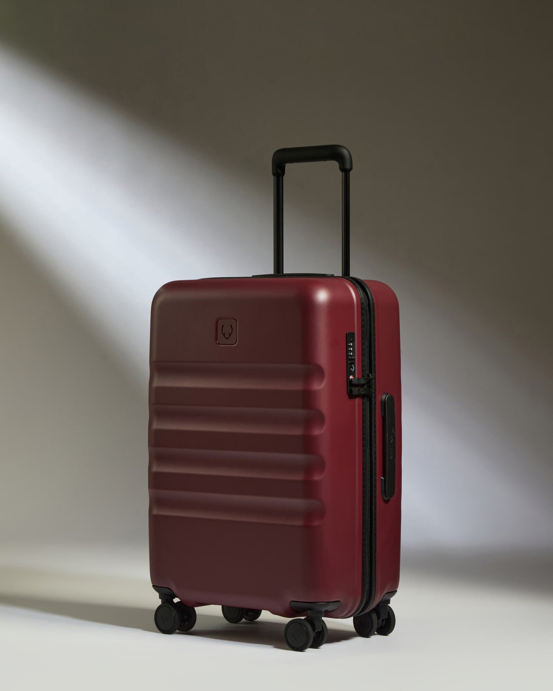 Image of Large Carry-on Luggage in Cedar Red - Icon Stripe