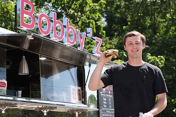 Bobby’z Burgers is building a following, one smash at a time