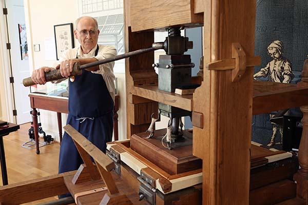 This UVA alumnus prints history by hand