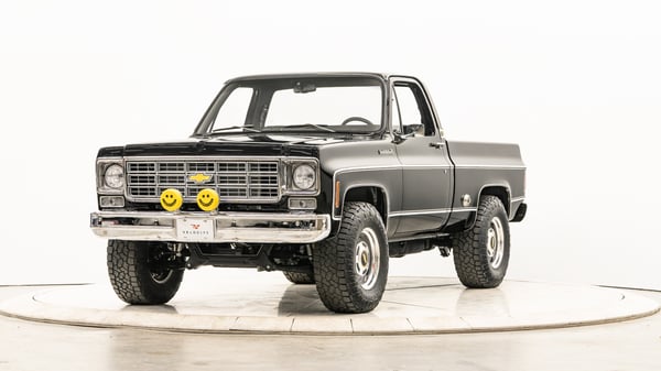 1978 Classic Chevy K10_4 Drivers Side Front 