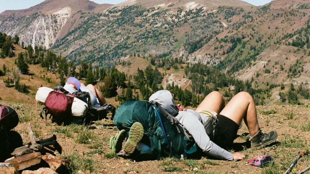 hikers-lying-on-ground-1