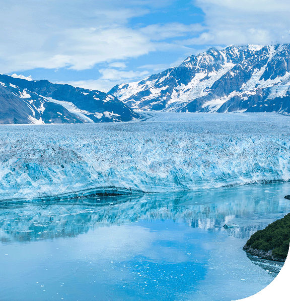A wide view of the massive Hubbard Glacier.