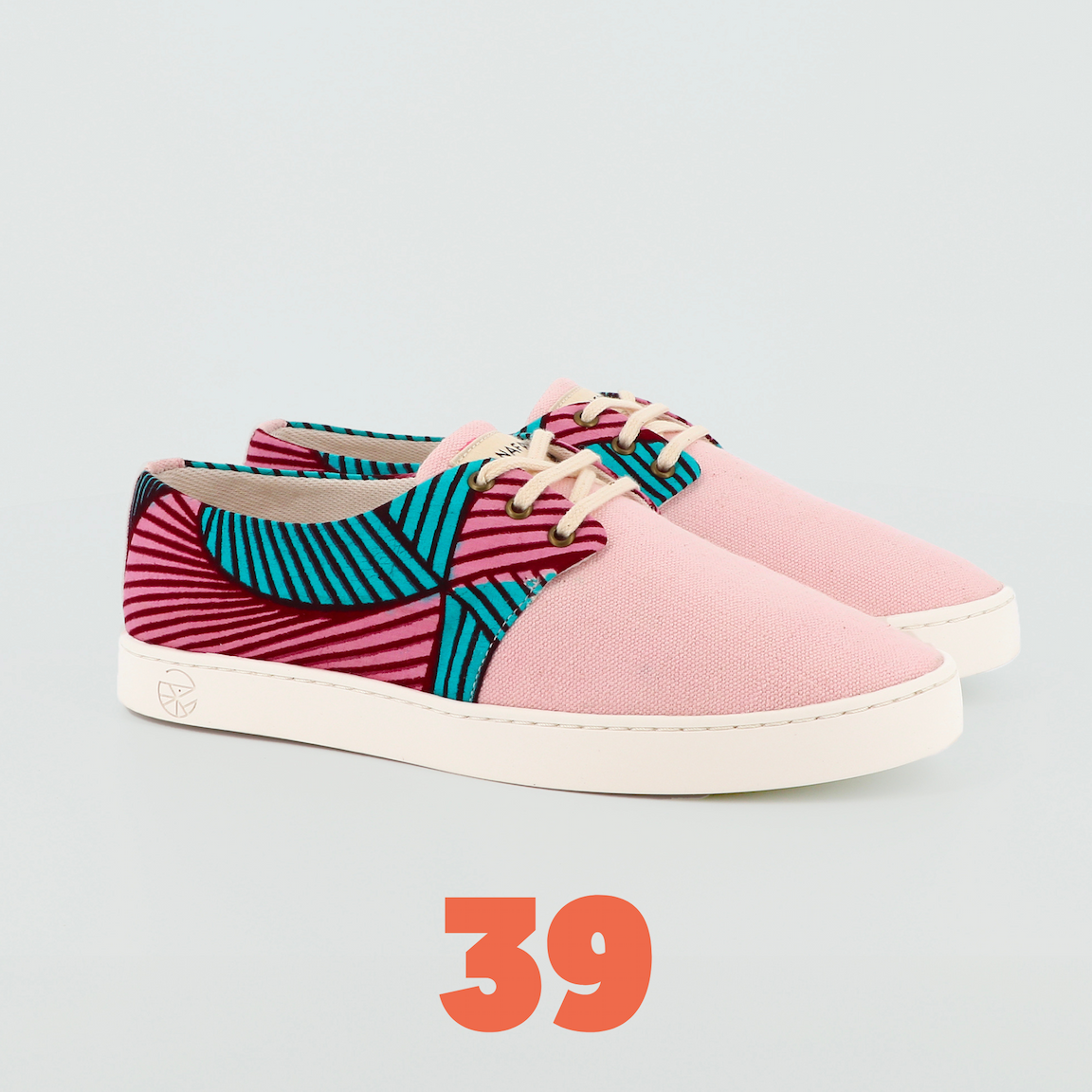 Baskets pointure 39