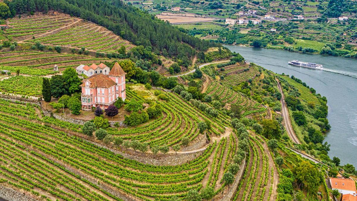 Discover the highlights of Spain and Portugal