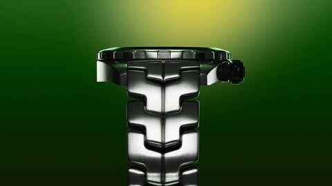 TAG Heuer Throws It Back to the '90s with Its New Racing Chronograph