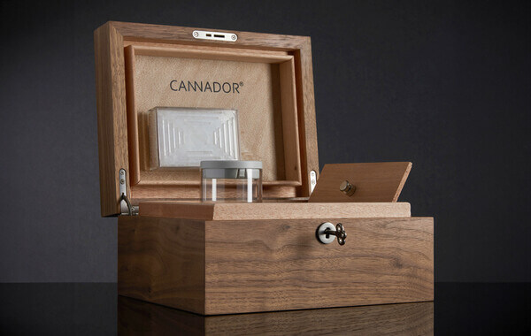 Humidity-controlled Stash Boxes