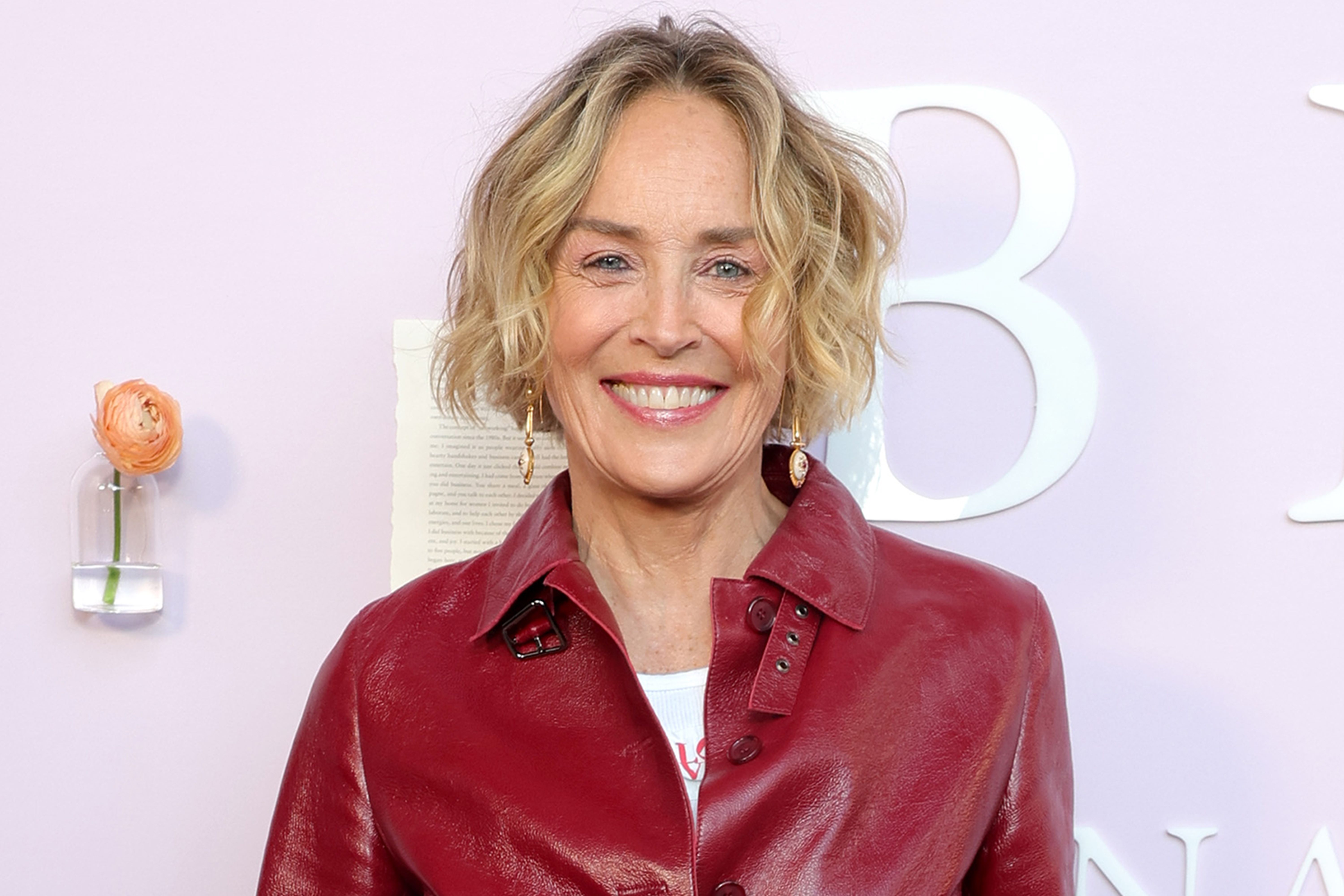 Sharon Stone Co-Signed the Flattering Pants Trend We’ve Seen Jennifer Aniston and Kelly Clarkson Wear