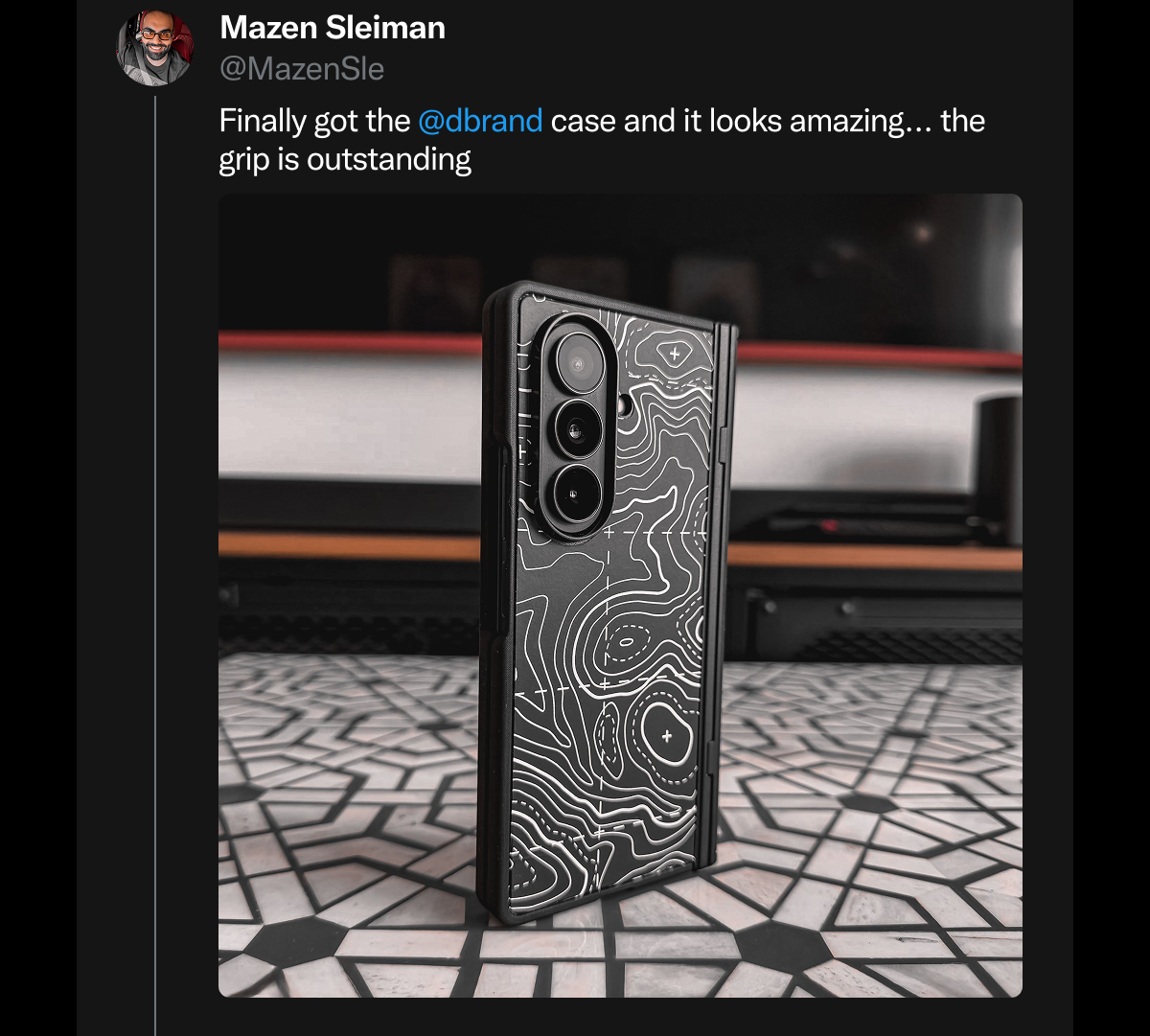 @MazenSle on Twitter: "Finally got the dbrand case and it looks amazing... the grip is outstanding"