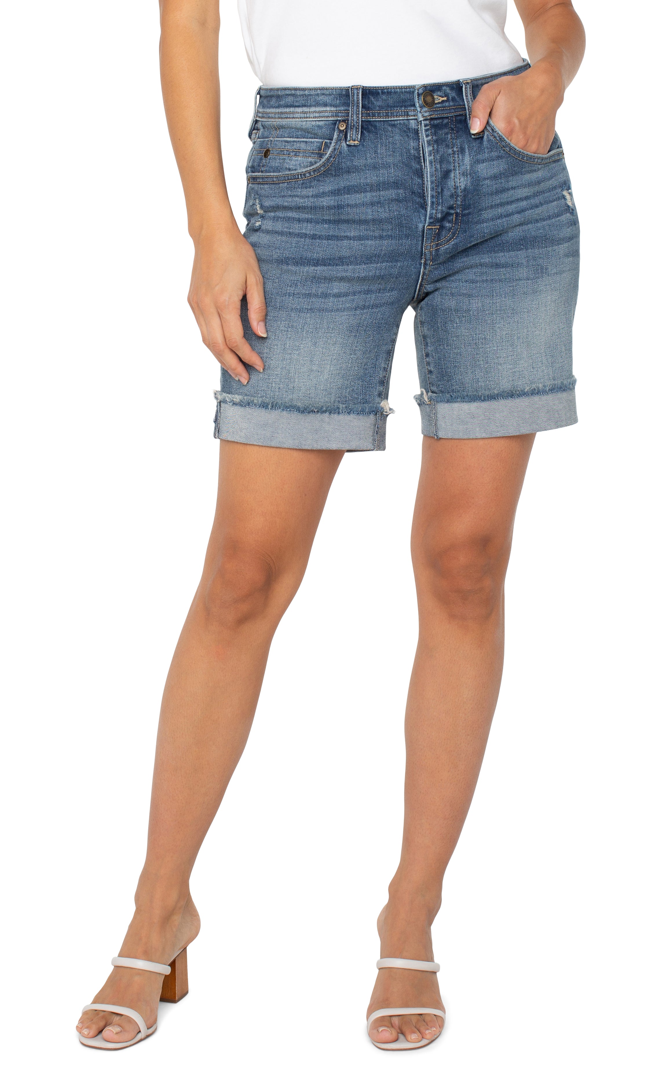 Image of THE KEEPER SHORT WITH FRAY CUFF