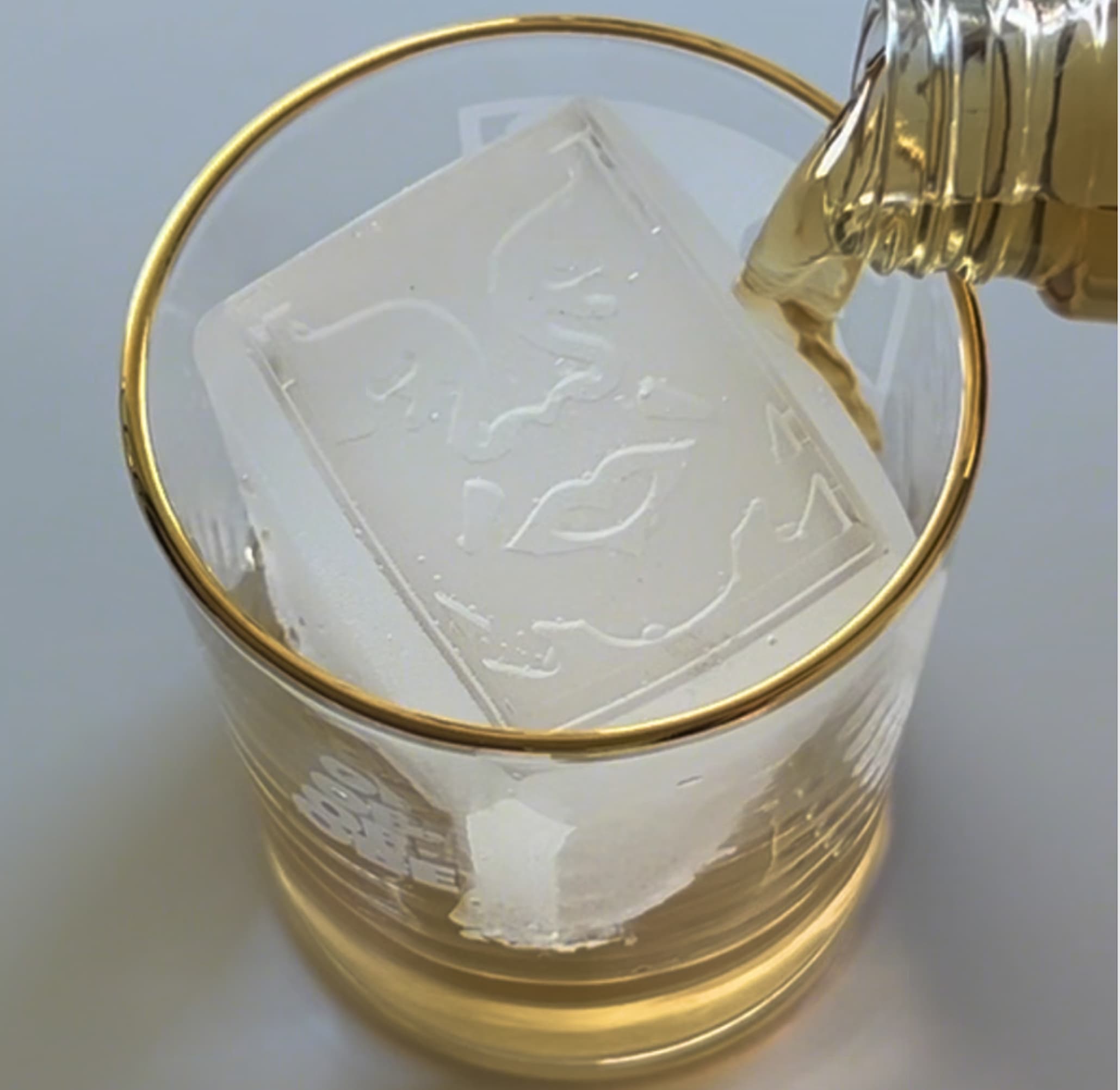 Glass with ice