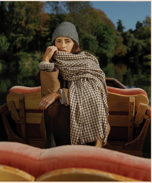 The Lightweight Wool Scarf