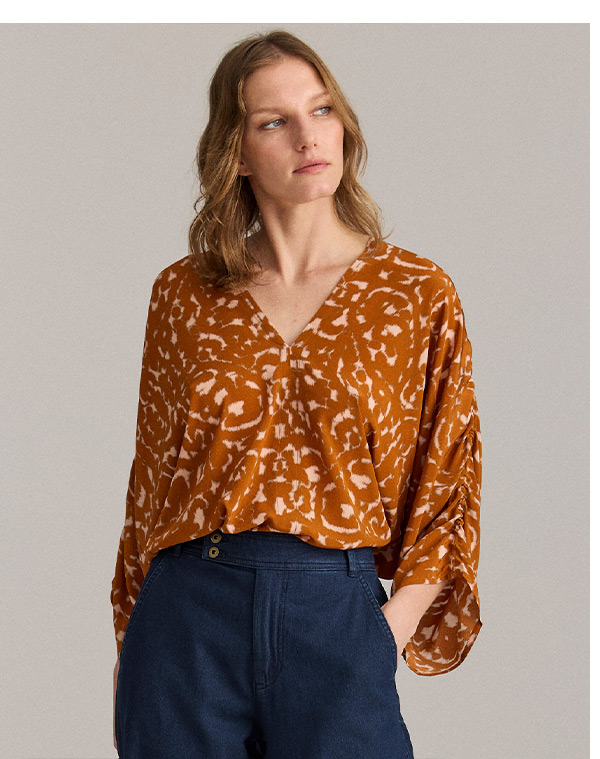 Moroccan Screen Silk Ruched Blouse