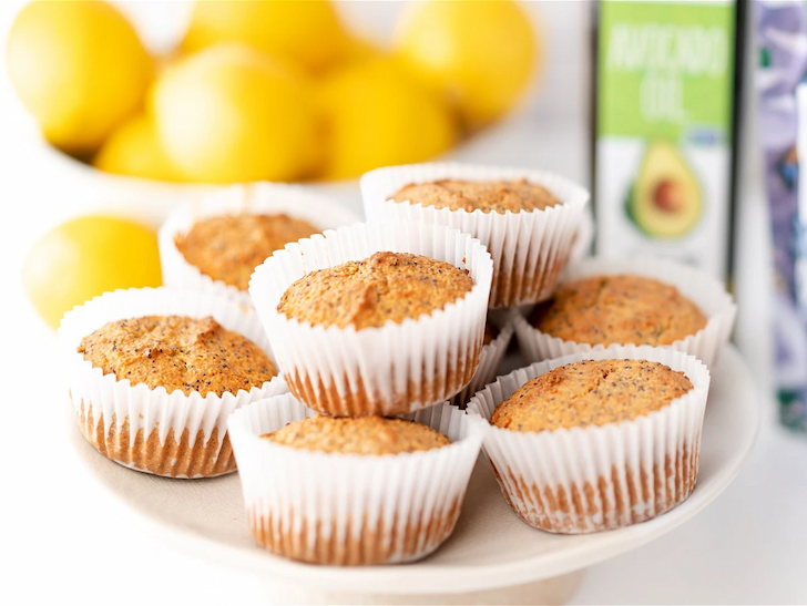 lemon poppyseed muffins
