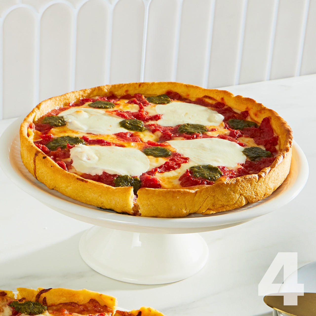 Image of 4 Margherita Pesto Deep Dish Pizzas