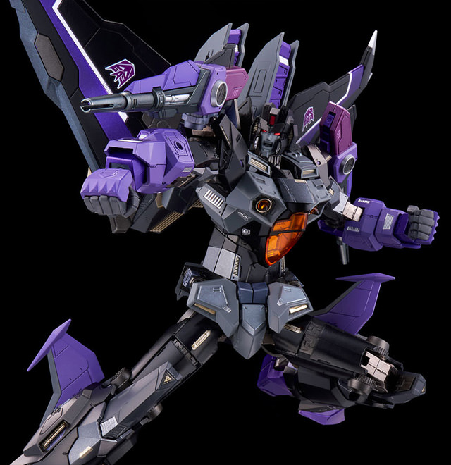 Skywarp Action Figure (Flame Toys)